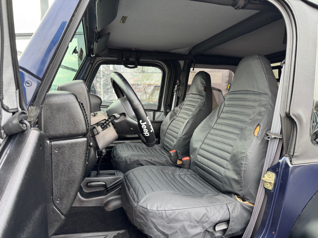 Jeep Wrangler 2.5i softtop + hardtop