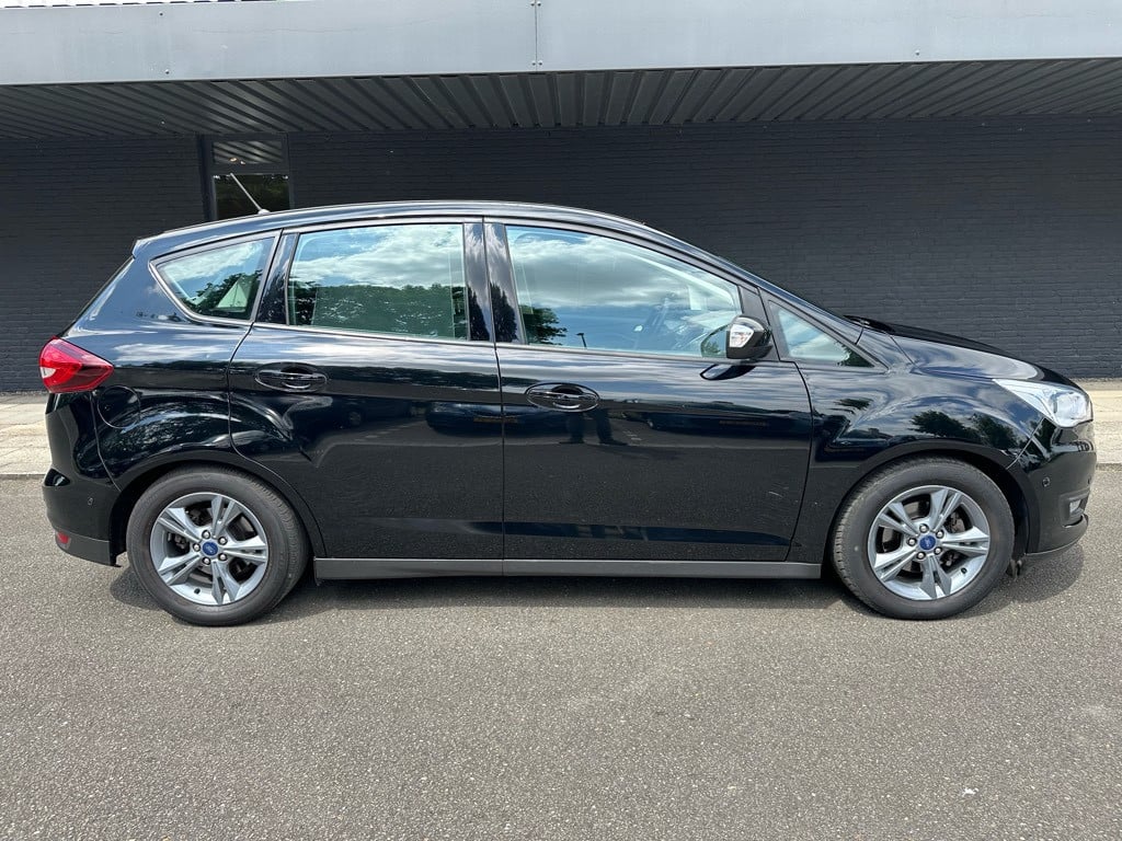 Ford C-max 1.0 ambiente // 55.000km //
