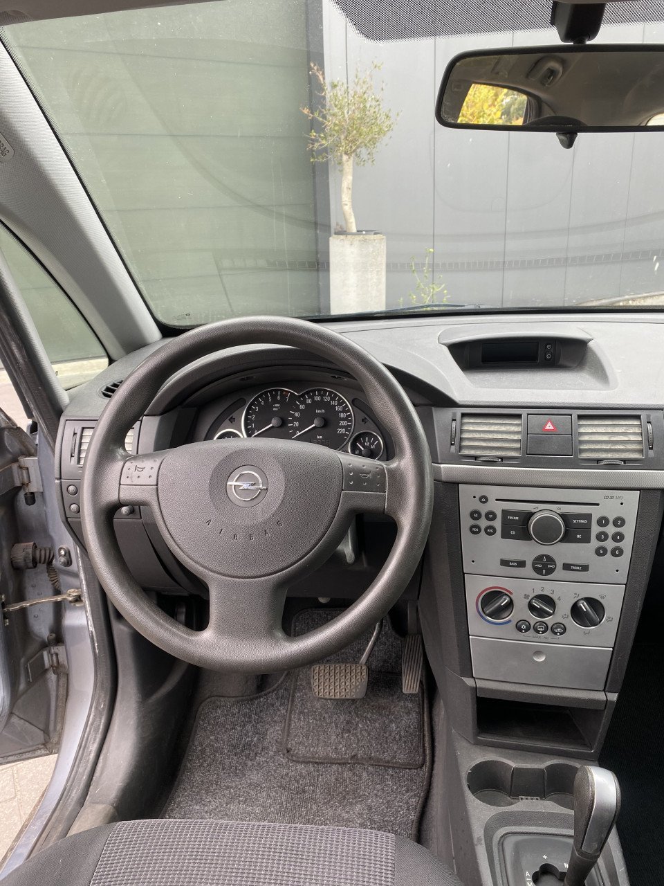 Opel Meriva 1.6 16V Easytronic 2004 Grijs | 119.972 KM NAP | AUTOMAAT