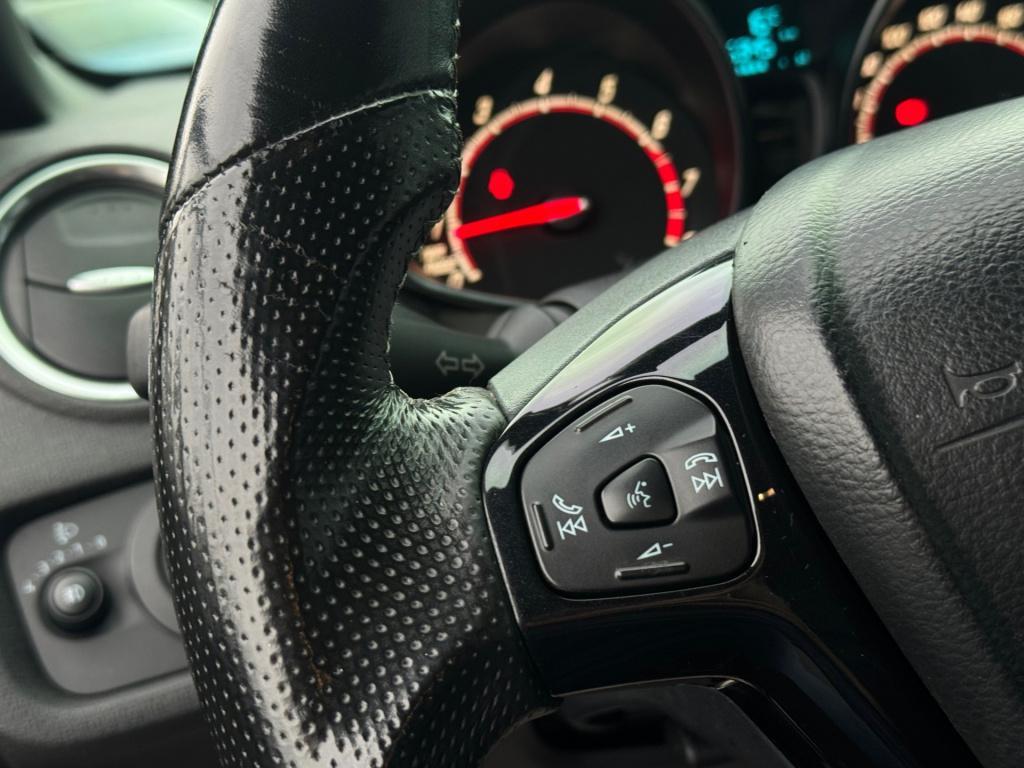 Ford Fiesta 1.6 st2 * camera * recaro * stoelverwarming * clima