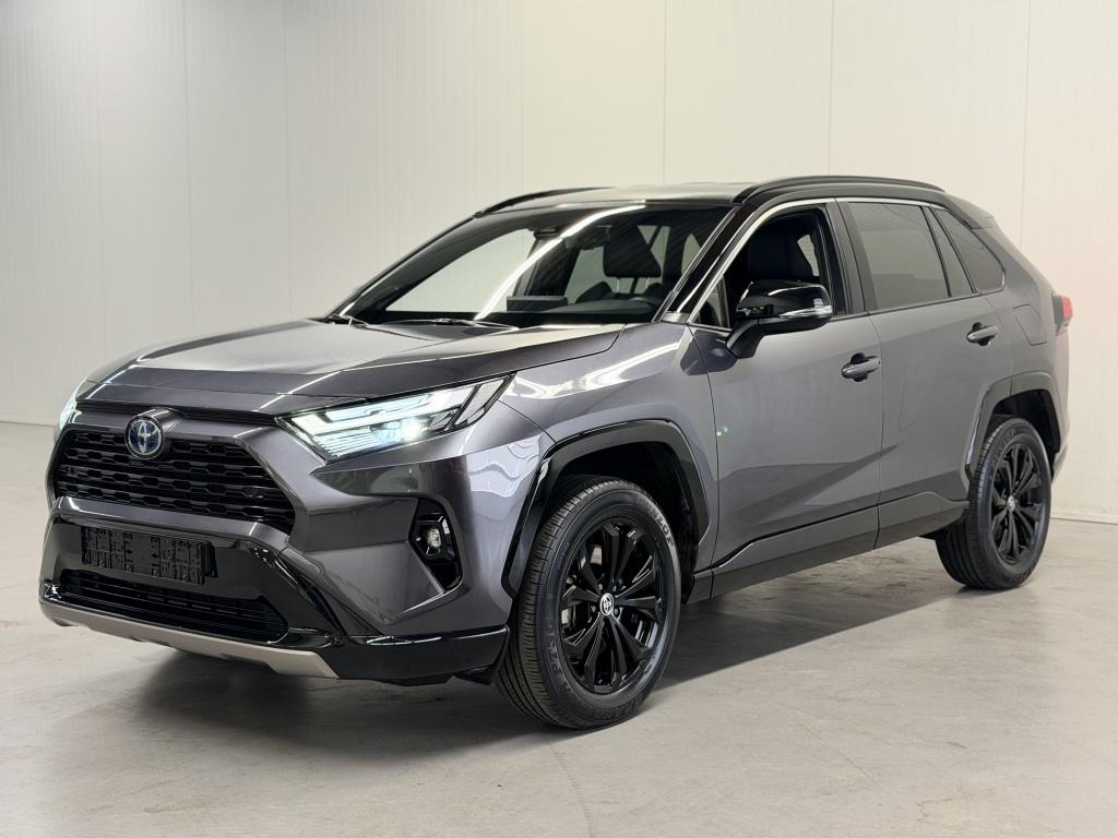 Toyota Rav4 2.5 hybrid awd bi-tone| jbl| achtr.camera| adapt.cruise