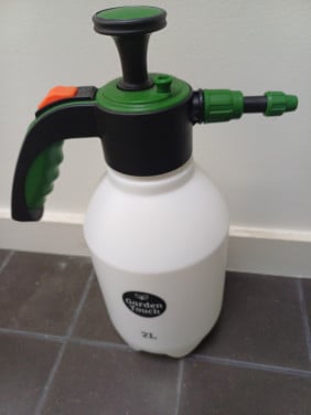 NIEUW: PLANTENSPROEIER/hogedruk SPUIT + 2 x geleidingsstok