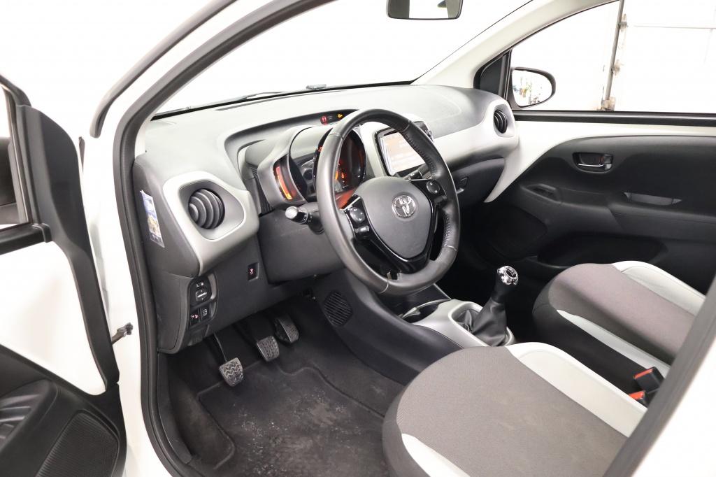 Toyota Aygo 1.0 vvt-i x-play