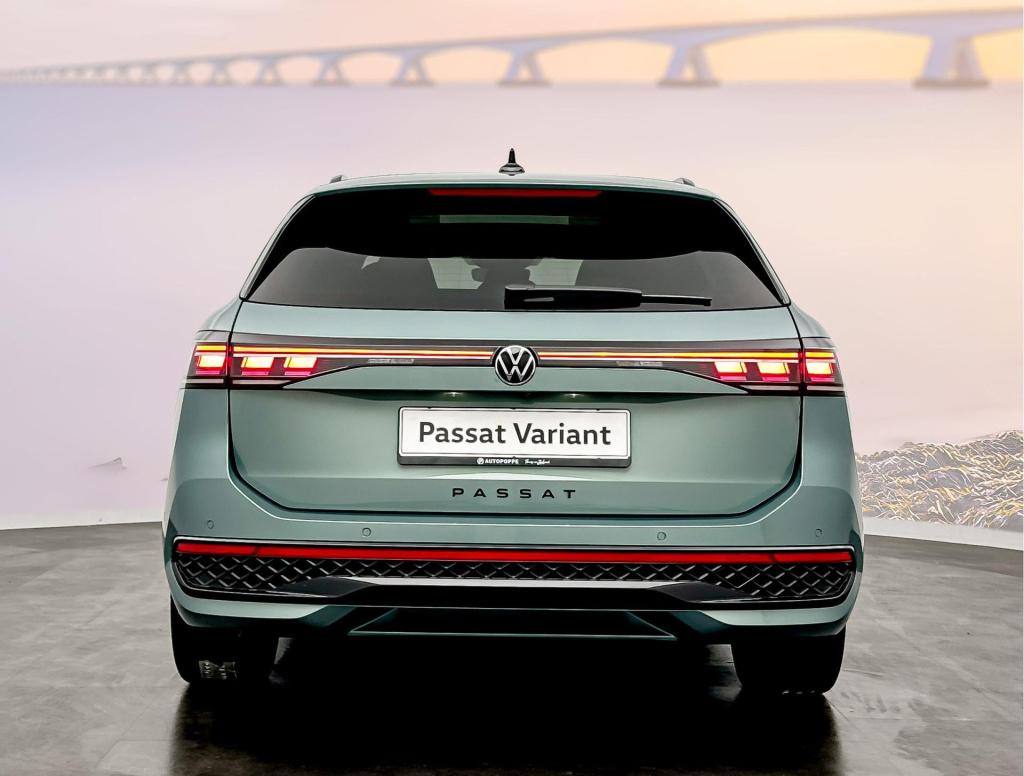 Volkswagen Passat variant 1.5 etsi r-line business dsg7 150pk