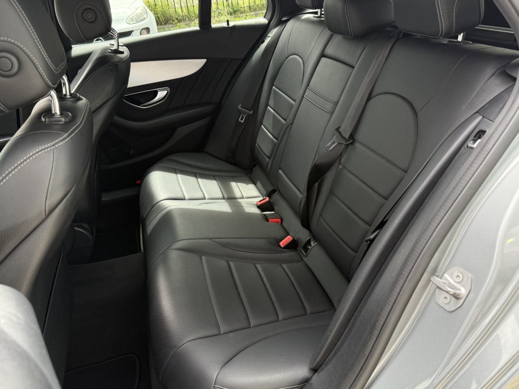 Mercedes-Benz C-Klasse estate 180 amg | trekhaak | leder | camera