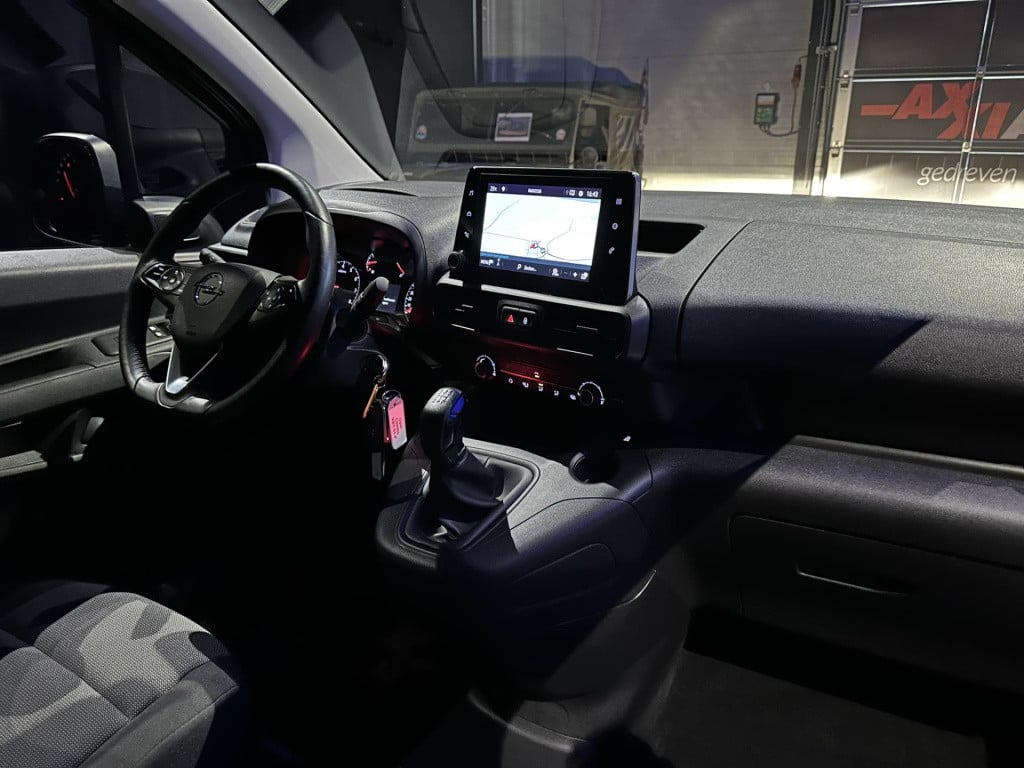 Opel Combo 1.5d l1h1 edition *navi*appconnect*camera*