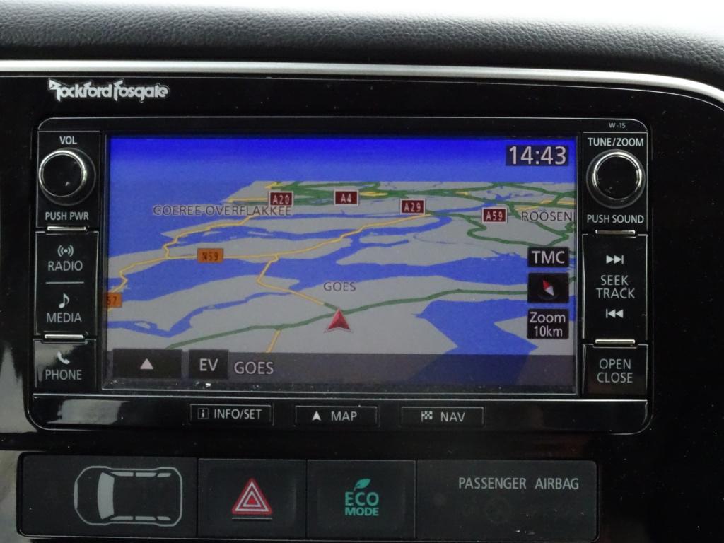 Mitsubishi Outlander 2.0 phev instyle+ schuif-/kanteldak | stoel-/stuurverw
