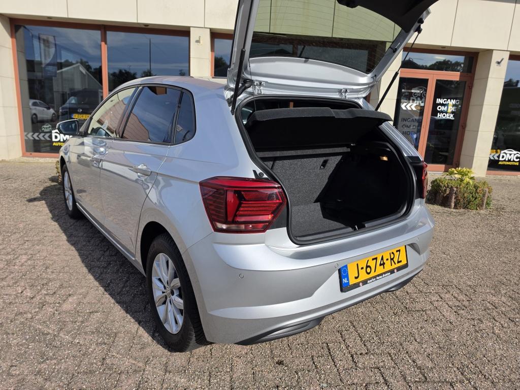 Volkswagen Polo 1.0 tsi highline business r | clima | acc | navi |apple car
