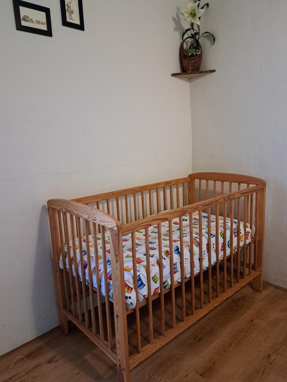 Baby bed  incl. toebehoren