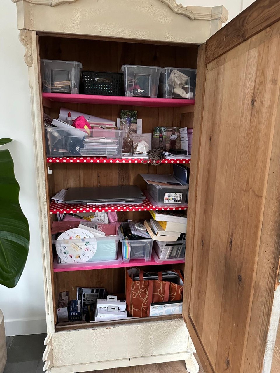 Sfeervolle, brocante kast