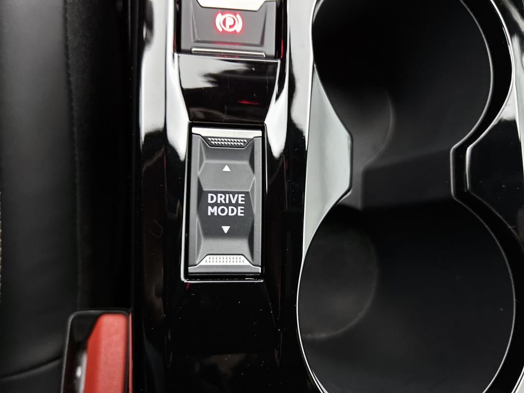 Peugeot 2008 hybrid 145 pk automaat allure | rijklaar | 360 camera | adapti