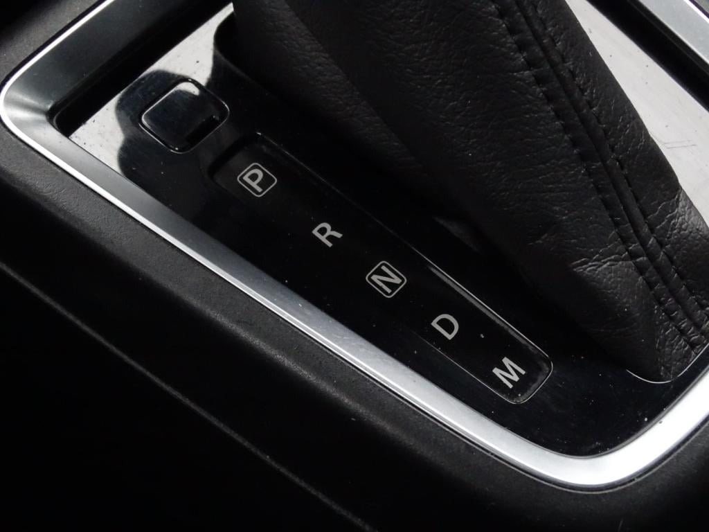 Suzuki Swift 1.0 stijl automaat | stoelverwarming | navi | bluetooth