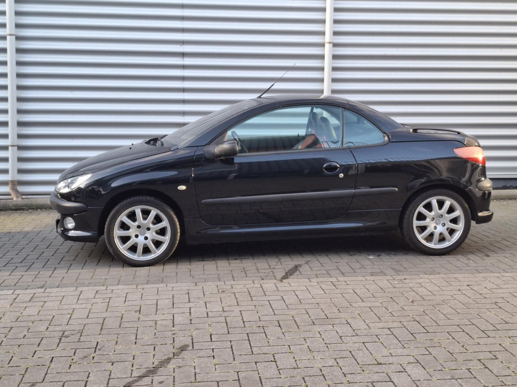 Peugeot 206 cc 2.0i 16v cabriolet clima/leder/park