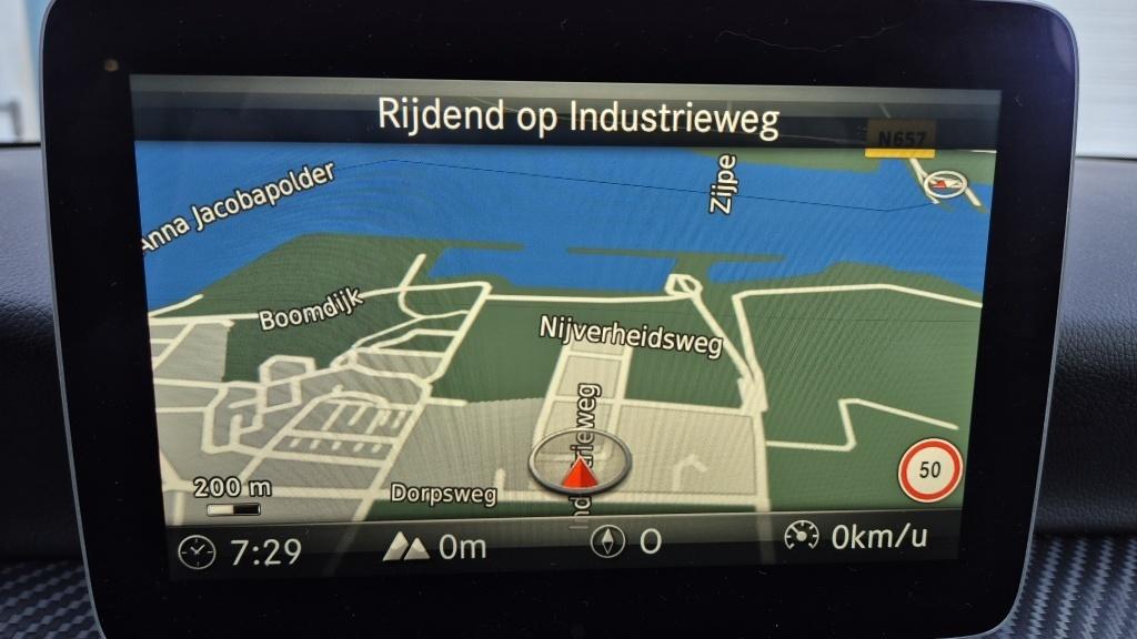 Mercedes-Benz A-Klasse business solutio amg | led | navi | clima | camera |