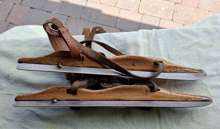 Oude Houten Schaatsen (Noren)