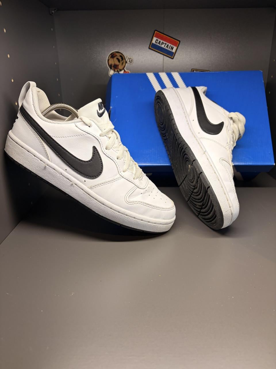 Nike low sneakers maat 37.5