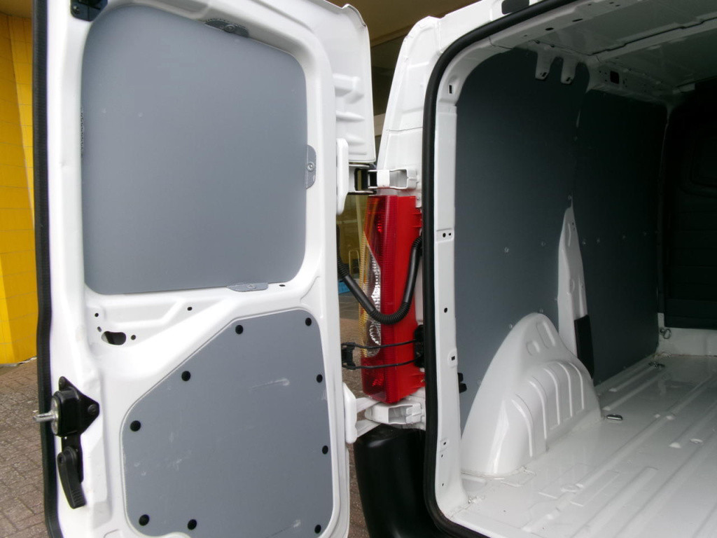 Citroen Jumpy 1.6 hdi l1/h1 airco, cr.control, side-bars