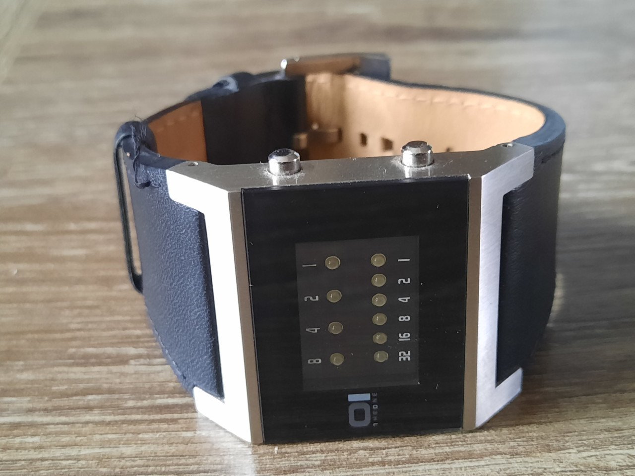 01 THE ONE - KERALA TRANCE Binary LED Watch