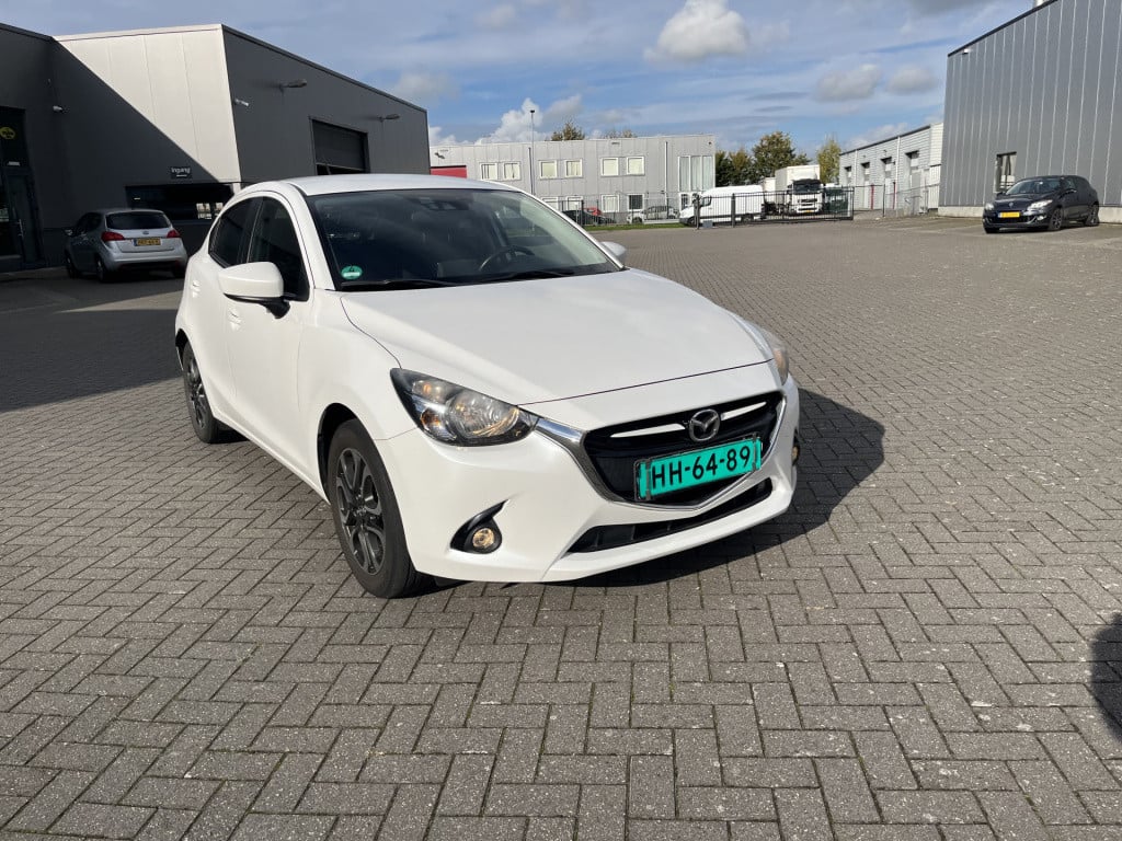 Mazda 2 1.5 skyactiv-g90 - 5 gs navi cruise stoelverw