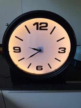 Tafelklok groot met verlichting