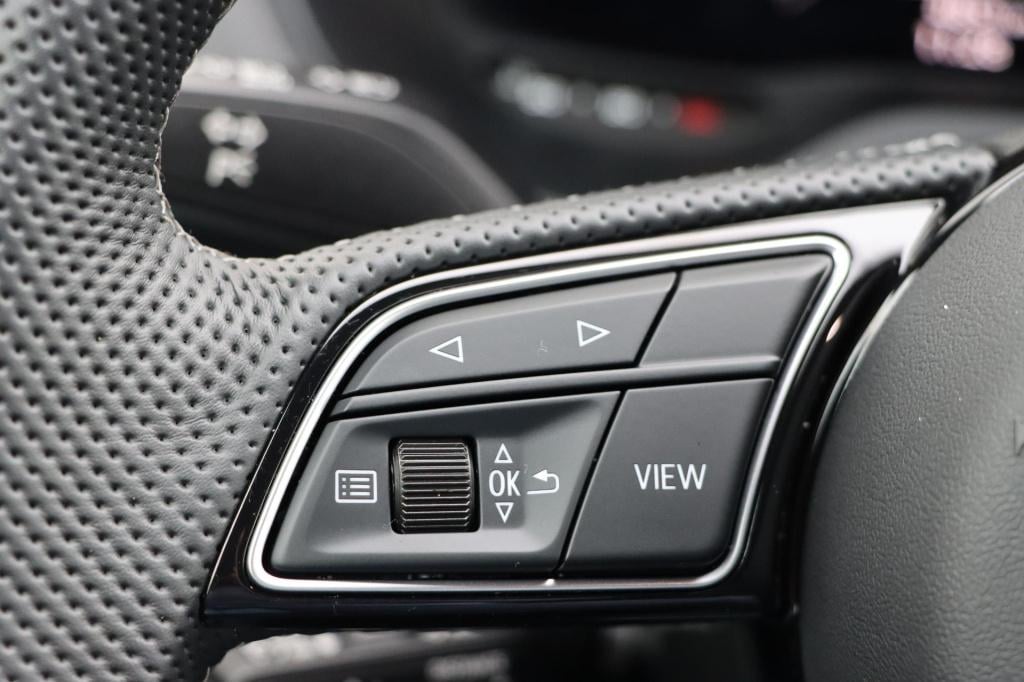 Audi Q2 35 tfsi s edition 150pk s tronic s-line | stoelverwarming | camera 