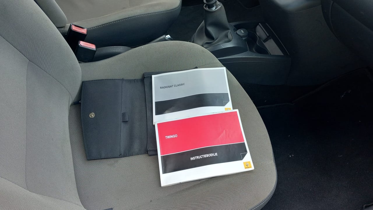 Renault TWINGO 1.2 16v Collection bj:2011 airco apk 2026 !!