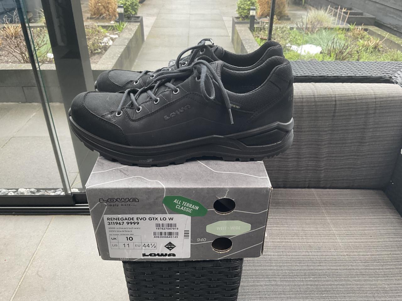 Lowa Renegade evo Gtx Lo  Wide. Maat 44.5