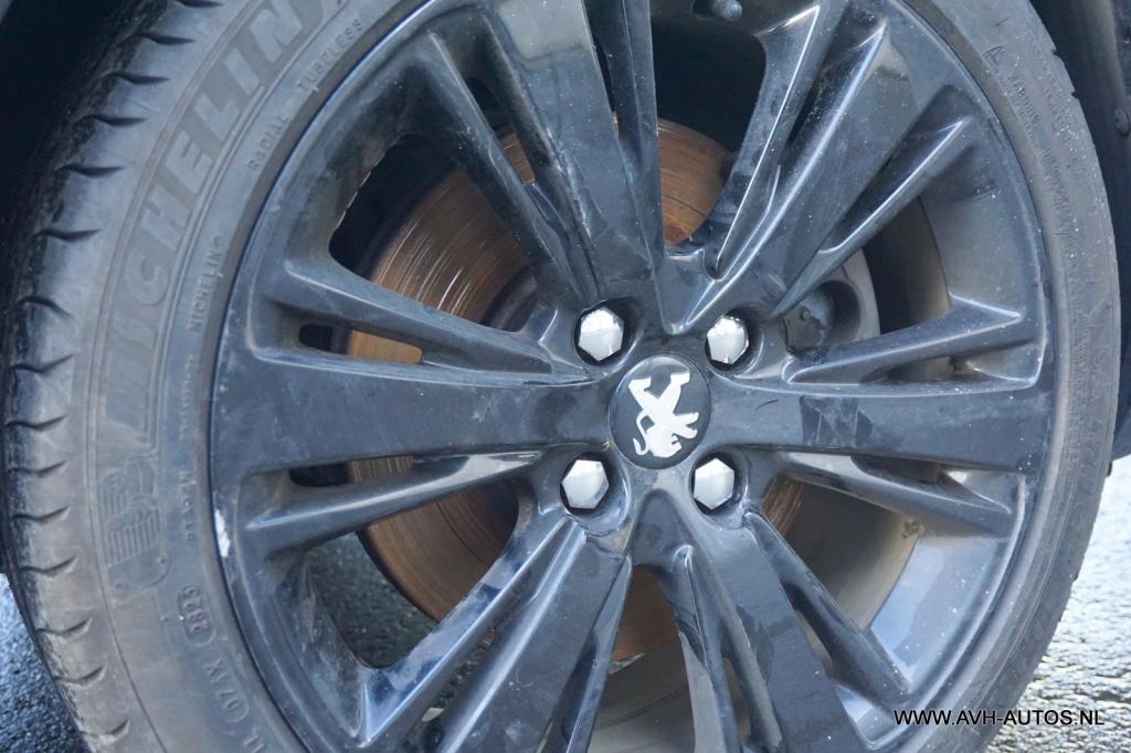 Peugeot 208 1.6 thp xy, motor defect!