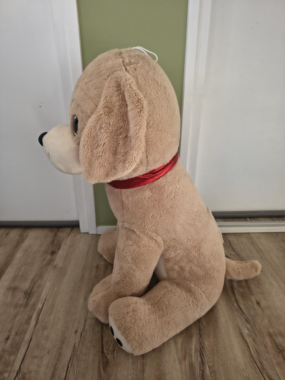 Prachtige, enorme zachte knuffel hond, pluche hond opblaas.