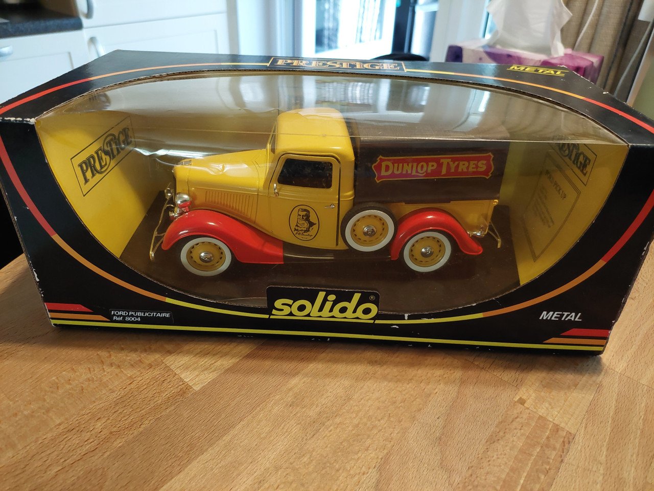 Te koop solido modelauto 1:18
