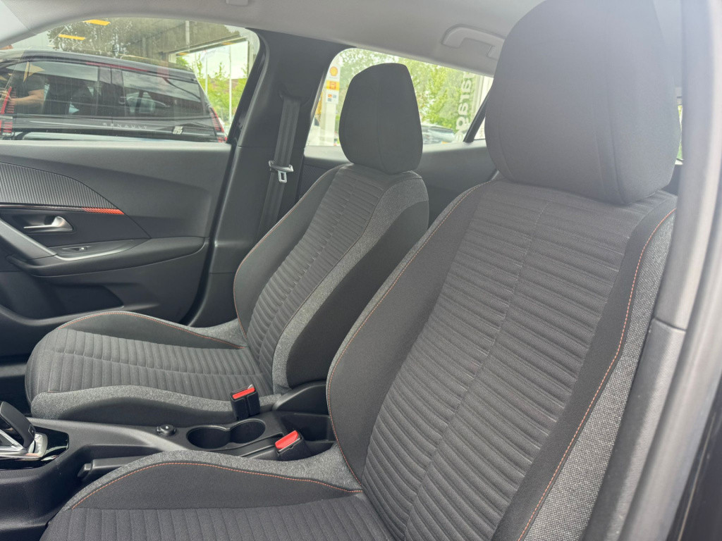 Peugeot 2008 1.2 puretech active pack