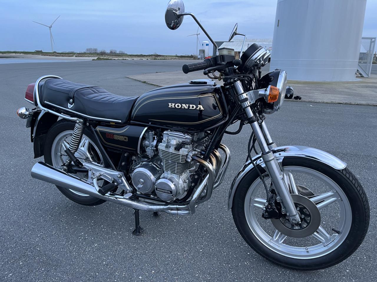 Honda CB 650 met maar 28.000km