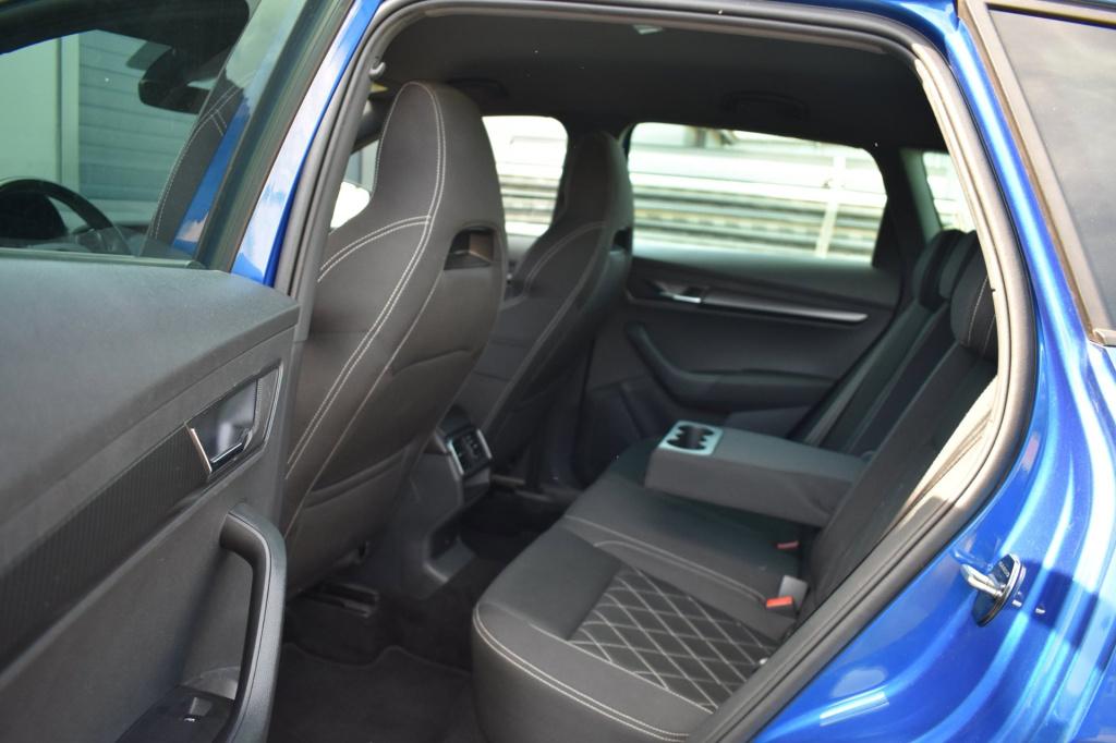 Skoda Karoq 1.5 tsi act sportline | trekhaak | canton | adaptieve cruise co