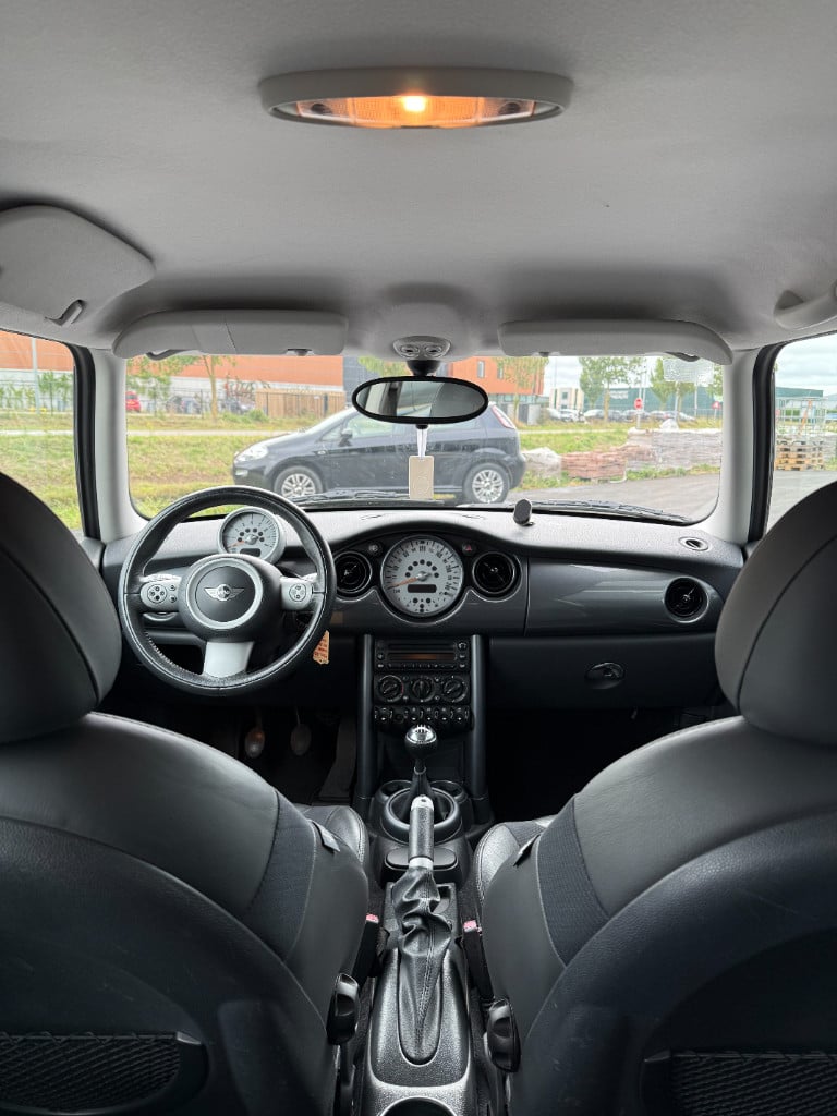 Mini Cooper 1.6 - chili - origineel nl - nap!