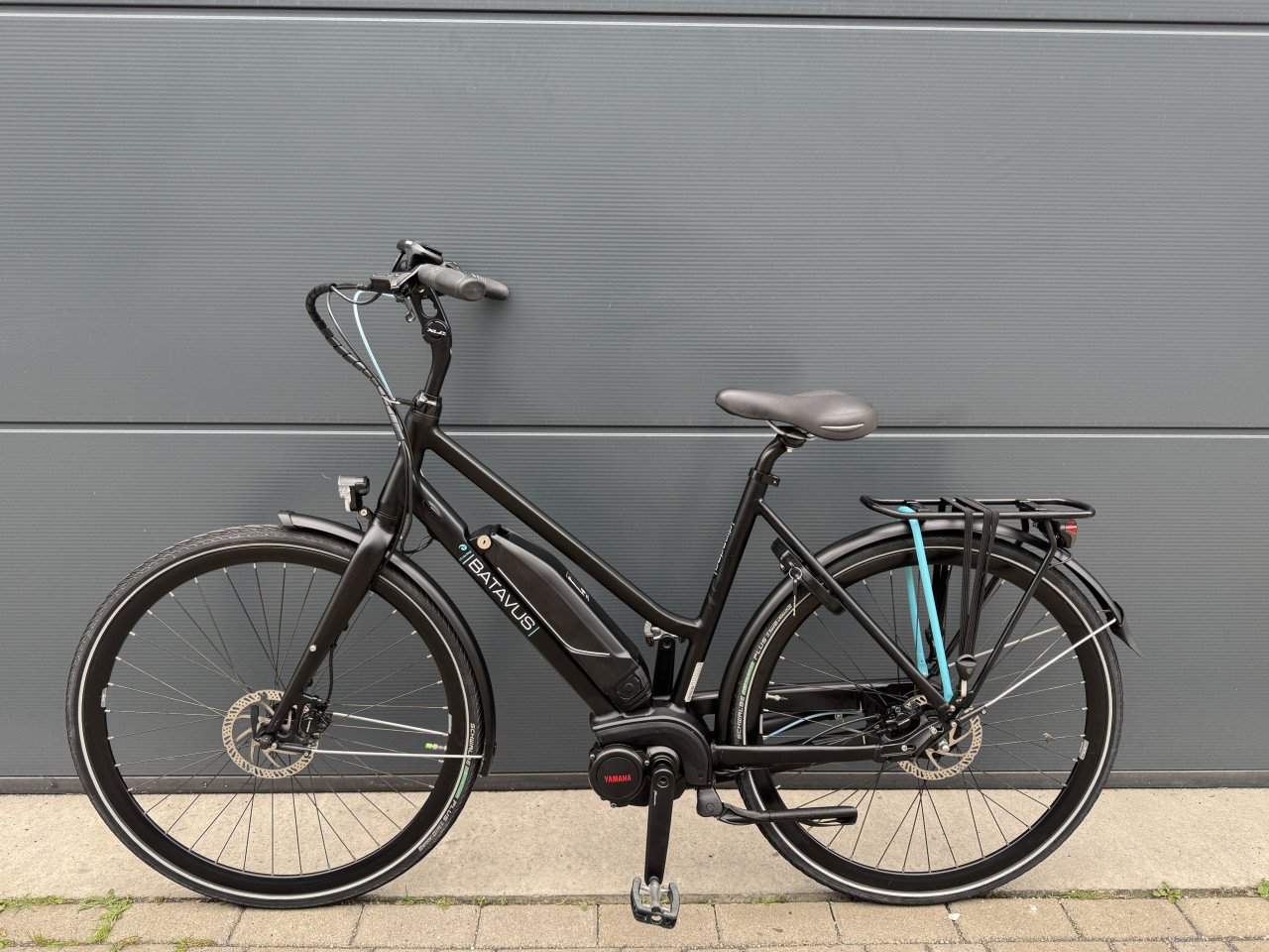 Batavus Dinsdag middenmoter elektrische fiets 400WH