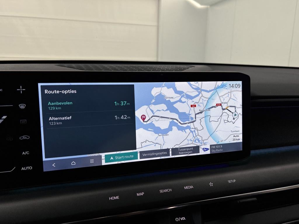 Kia Ev9 launch edition 99.8 kwh stuur/stoel-verwarming | hud | alarm | trek