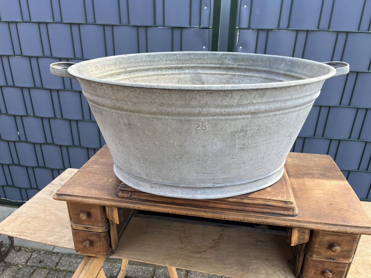 2 Grote wasteilen, metaal verzinkt