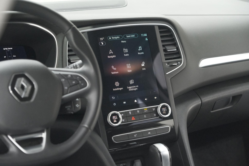 Renault Megane tce 140 edc techno | trekhaak | camera | navigatie | 9.3 inc