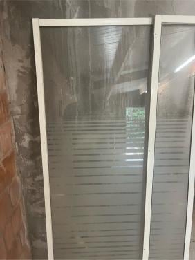 Gratis  hoek douche cabine