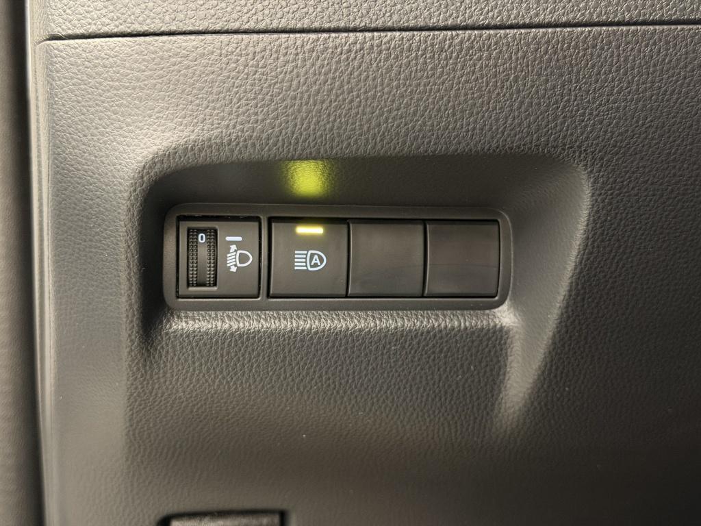 Toyota Aygo X hybrid 115 play