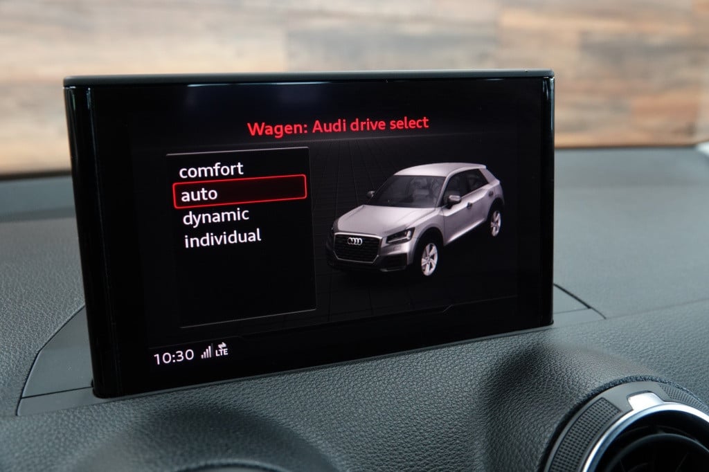 Audi Q2 1.0 tfsi | led | pdc | carplay |