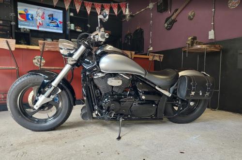Suzuki intruder