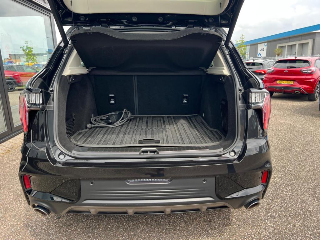 Lynk & Co 01 1.5 261pk phev , black edition , panoramadak , adaptive cc , c
