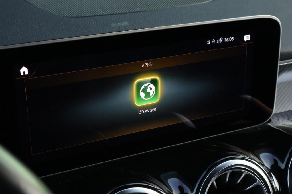 Mercedes-Benz Glb amg 35 4matic l 306 pk l mbux l camera l led l wegklapbar