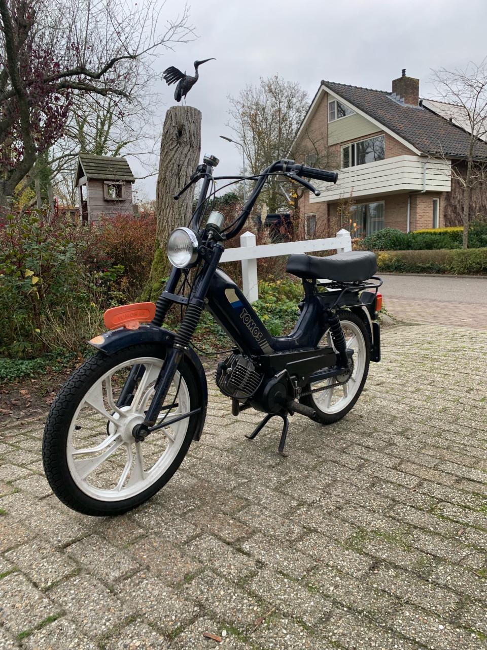 Tomos S25 brommer