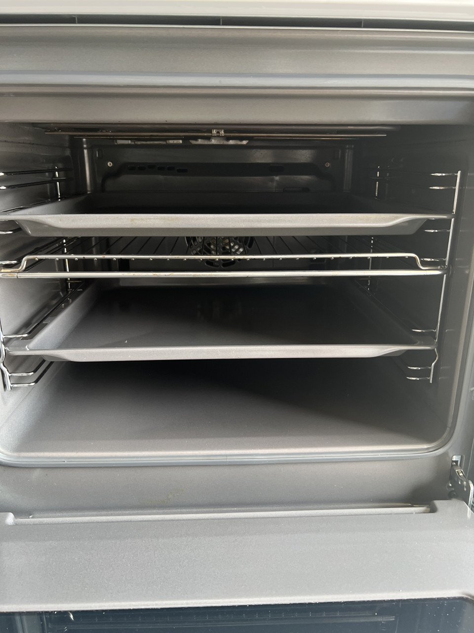 Bosch vrijstaand Gasfornuis met elektrische hetelucht oven Grill