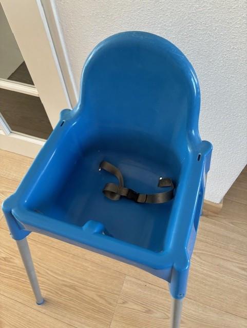 Blauwe kinderstoel Ikea Antilop