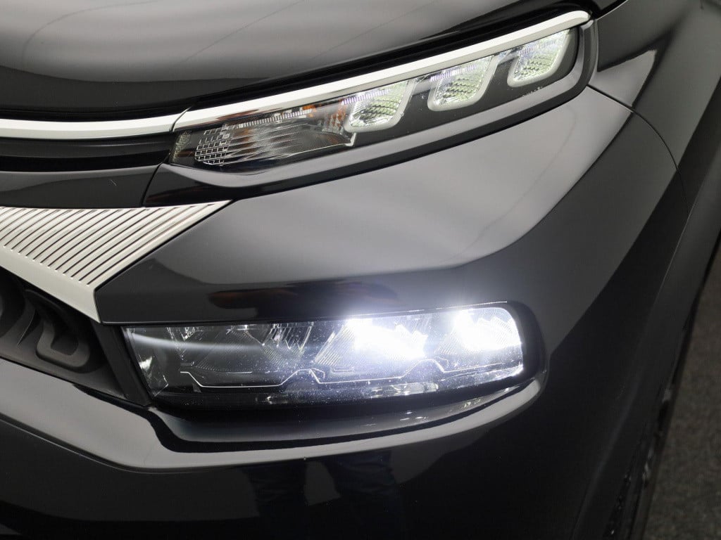 Citroen C3 Aircross 1.2 puretech shine | navigatie | apple carplay / androi