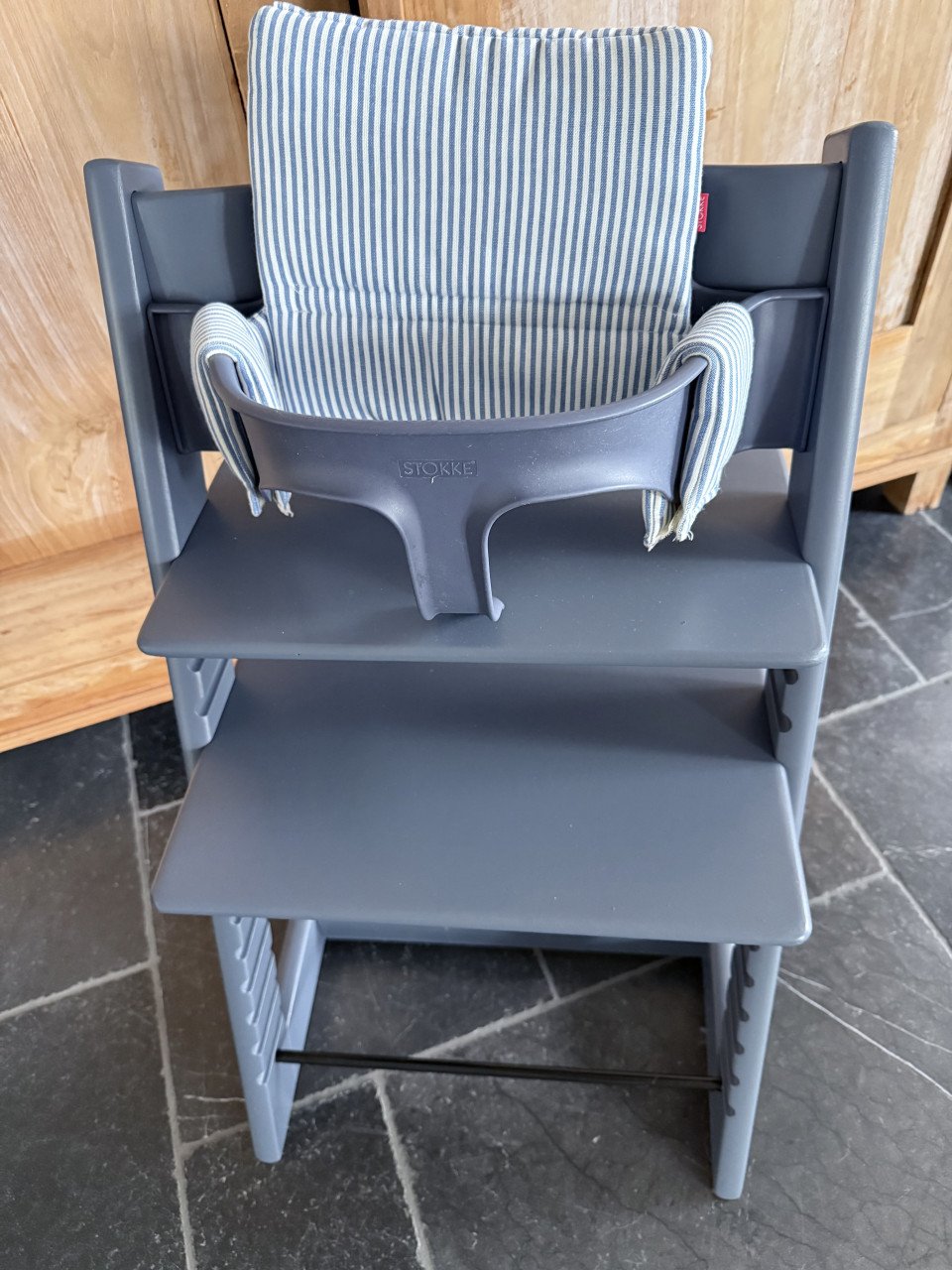 Stokke trip trap Fjord Blue met babysit en kussen