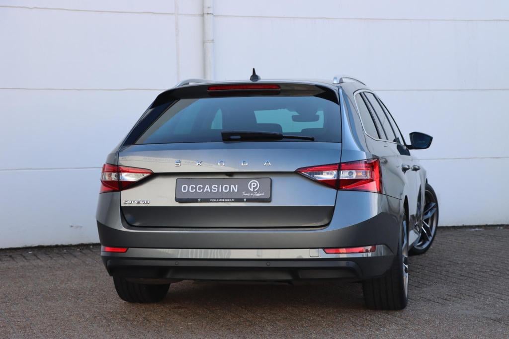 Skoda Superb combi 1.5 tsi act business edition 150pk